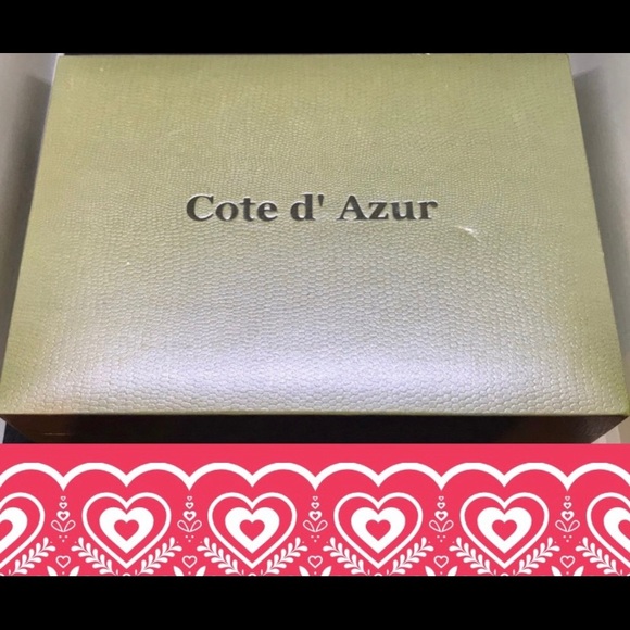 COPY - COPY - Côte d’Azur rhinestone watch/necklace/earrings set - Picture 9 of 10